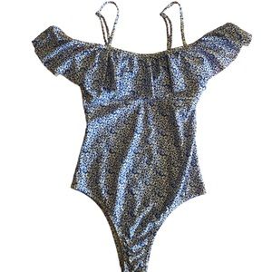 Raisin Maui one piece swimsuit, off the shoulder open back Sz M